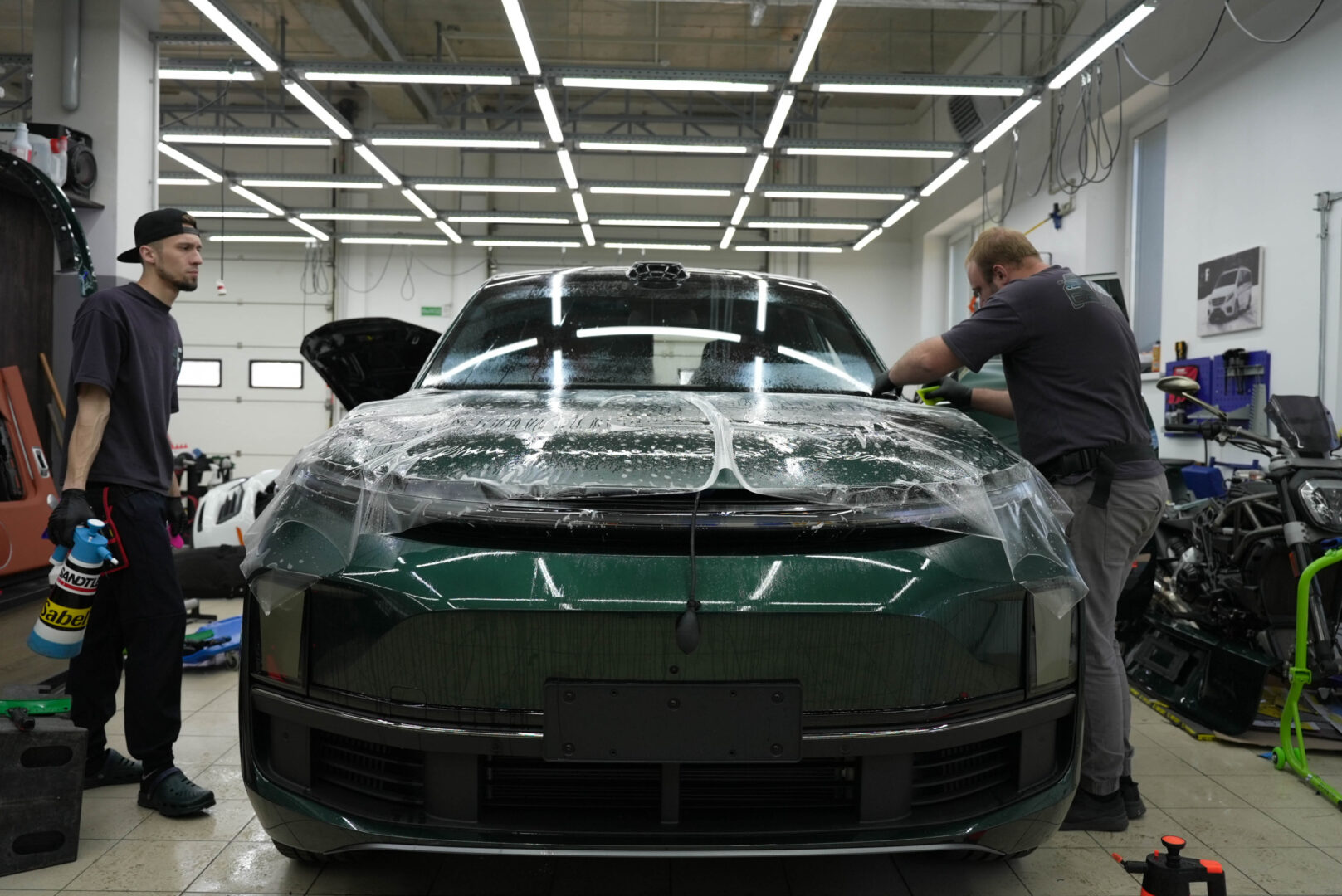 Антигравийная защита кузова