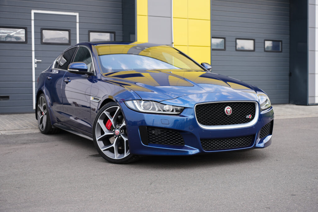 Оклейка Jaguar XE